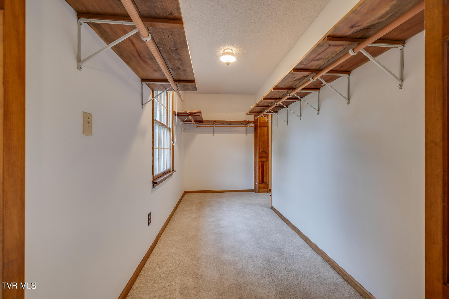 220 Slagle Road Elizabethton, TN 37643 - Photo 39 of 69 036