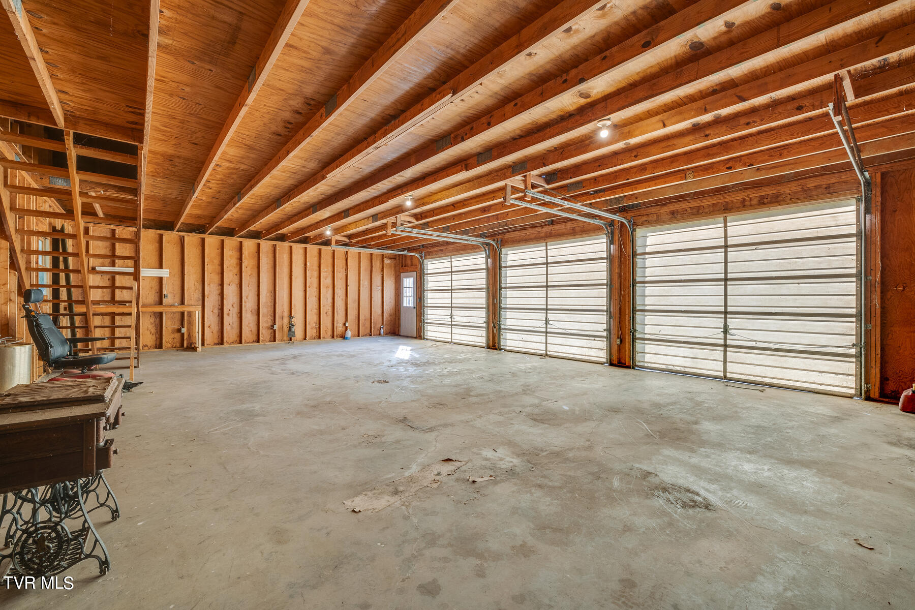 220 Slagle Road Elizabethton, TN 37643 - Photo 59 of 69 054