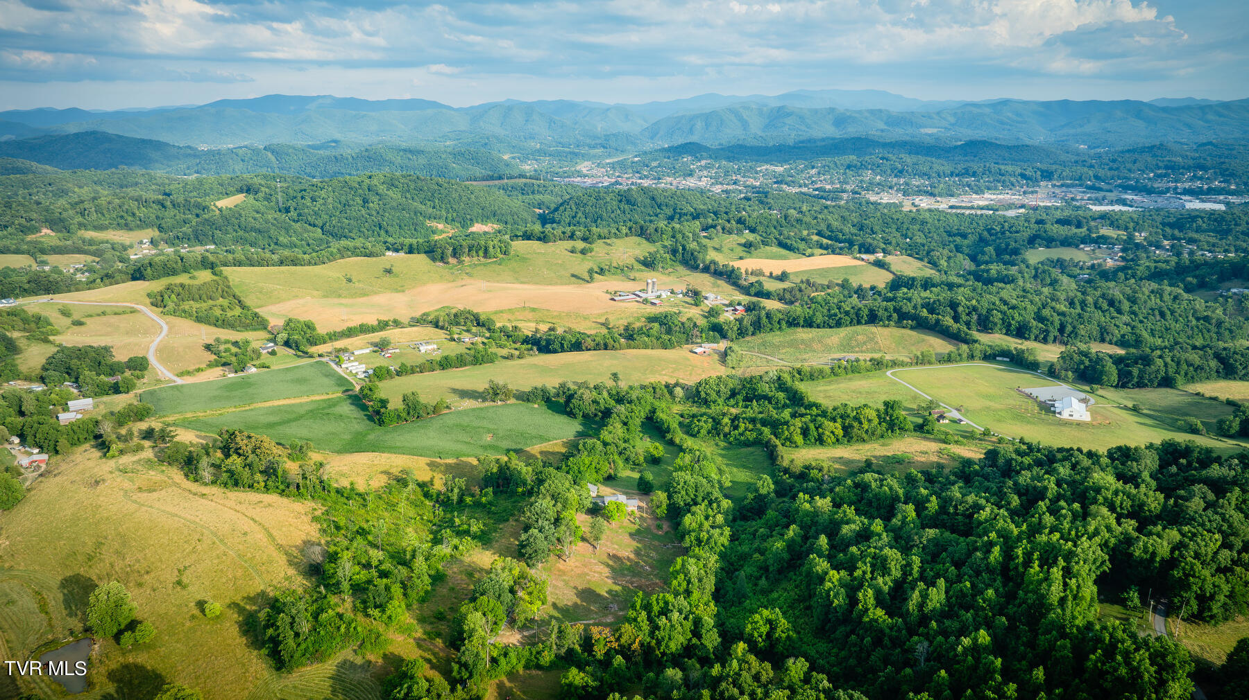 220 Slagle Road Elizabethton, TN 37643 - Photo 62 of 69 102