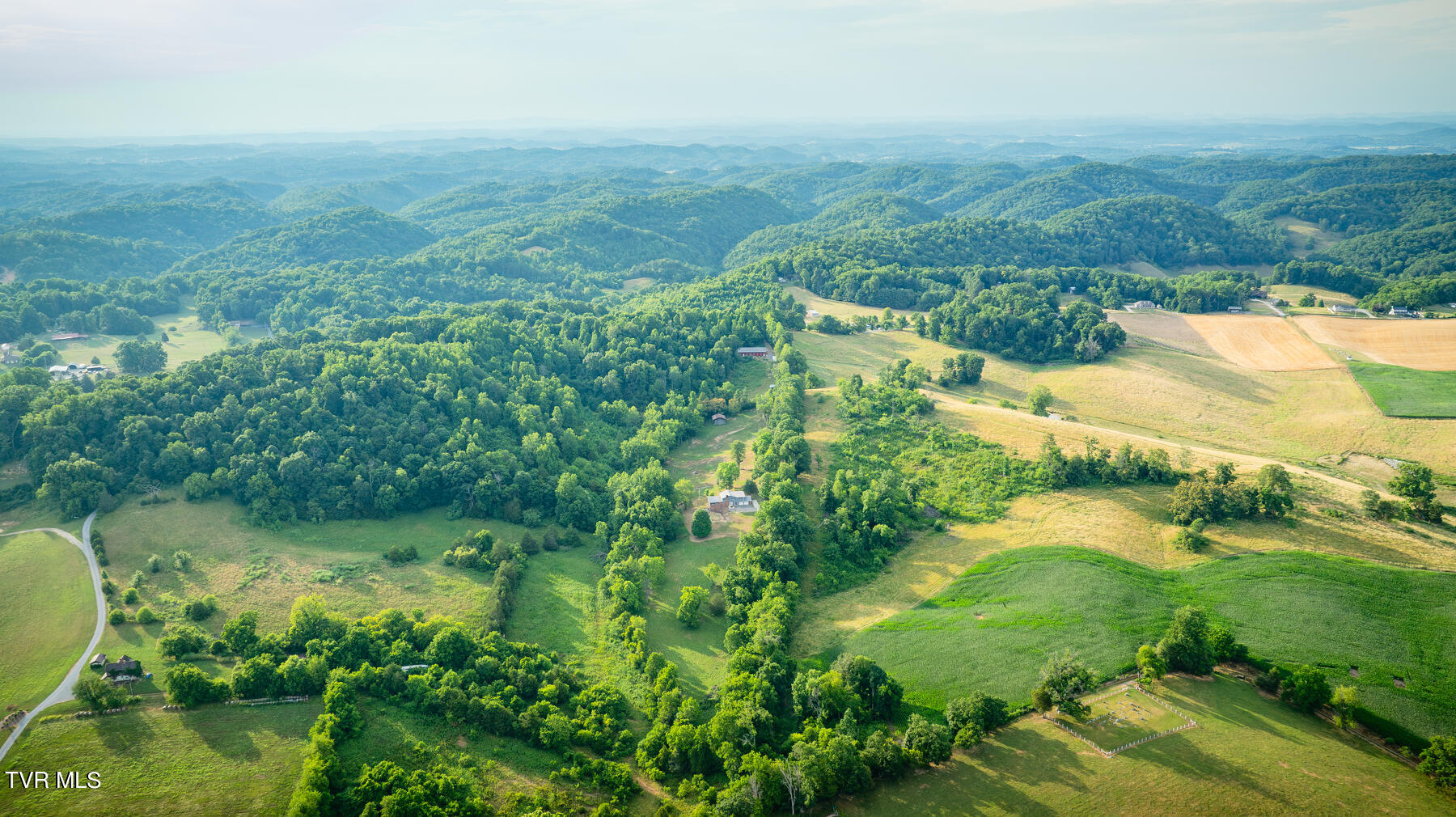 220 Slagle Road Elizabethton, TN 37643 - Photo 63 of 69 103