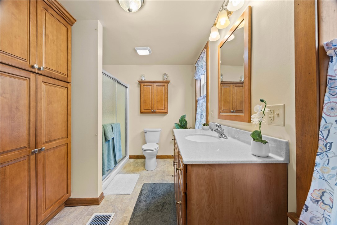 5993 South Geneva Road Sodus, NY 14551 - Photo 20 of 44