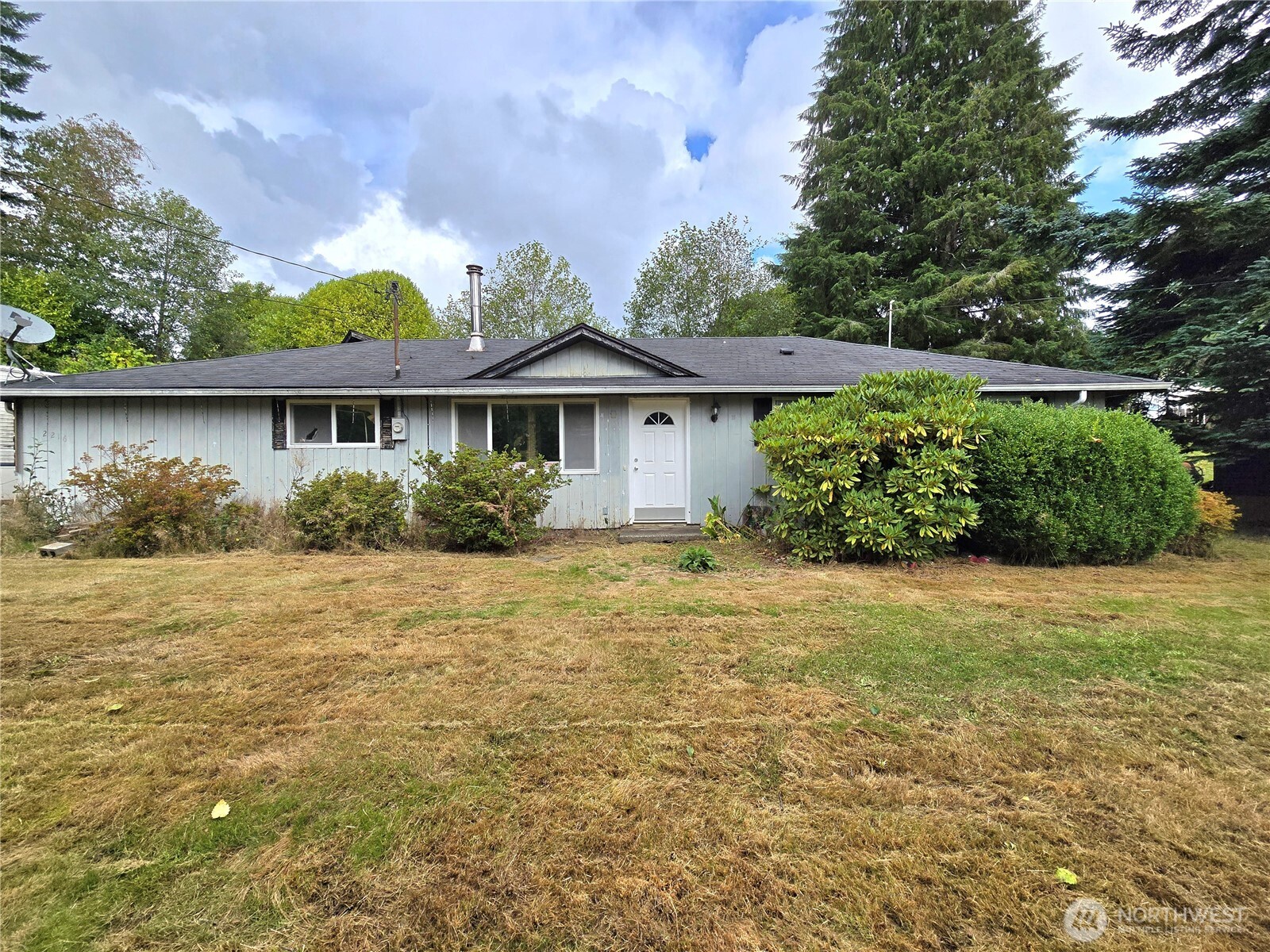 2216 Pershing Street Aberdeen, WA 98520 - Photo 1 of 37 Gallery Image 1