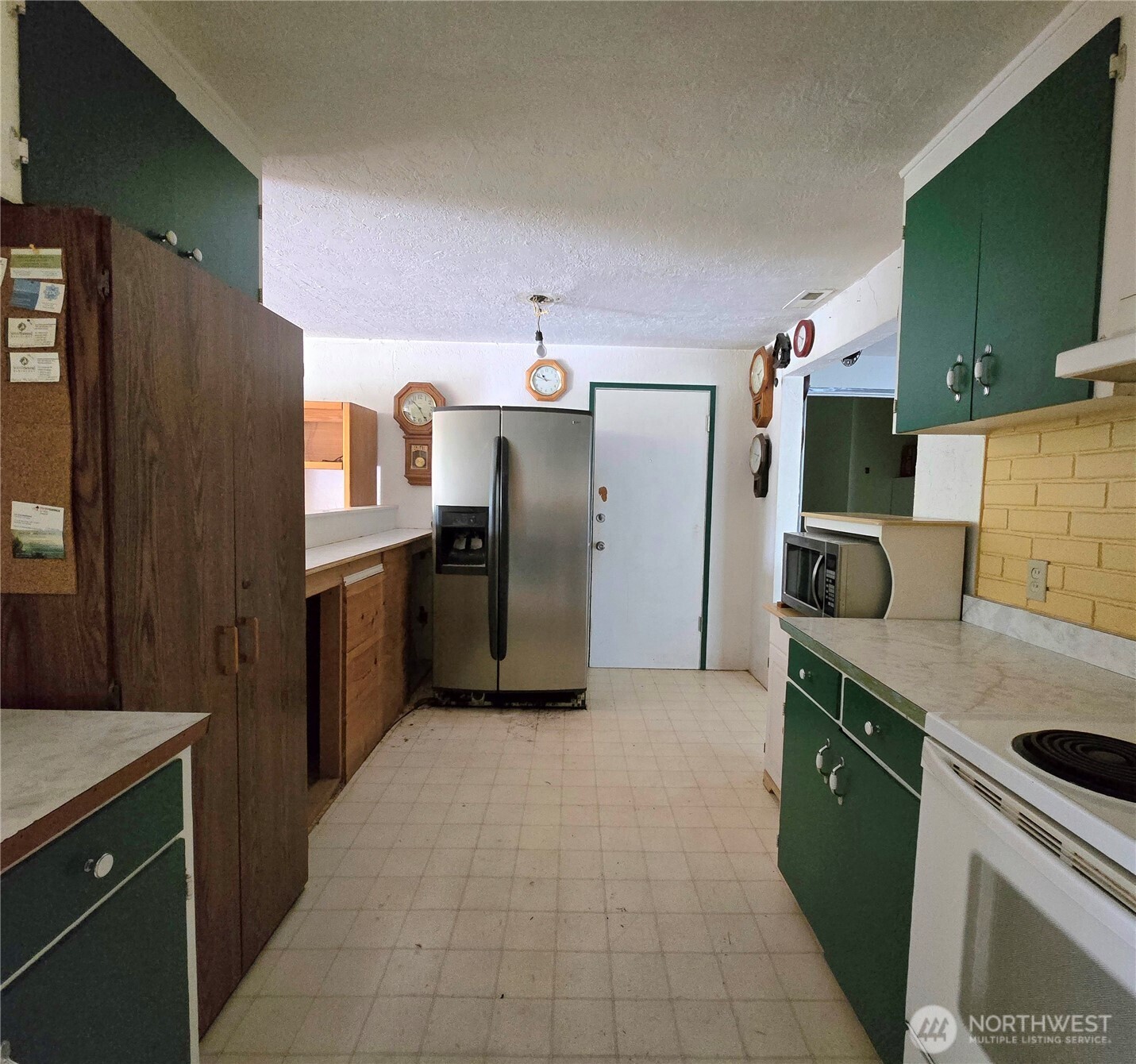 2216 Pershing Street Aberdeen, WA 98520 - Photo 8 of 37 Gallery Image 8