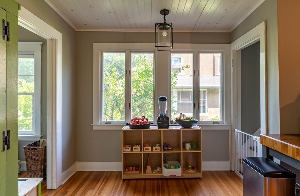 23 Wellesley Road Holyoke, MA 01040 - Photo 11 of 25 Gallery Image 11