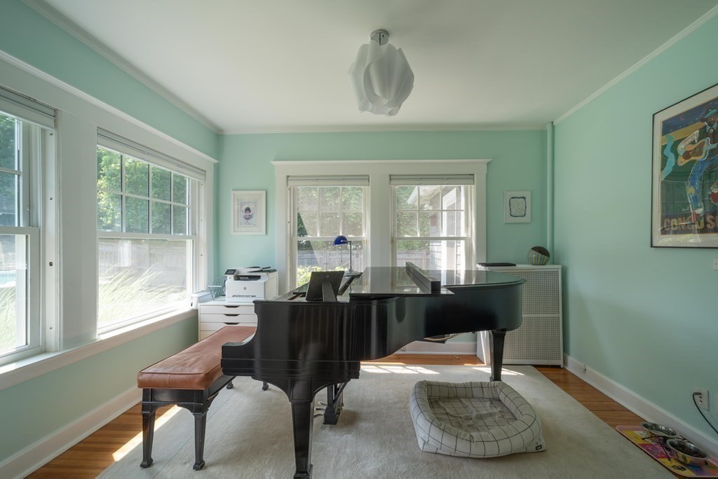 23 Wellesley Road Holyoke, MA 01040 - Photo 13 of 25 Gallery Image 13