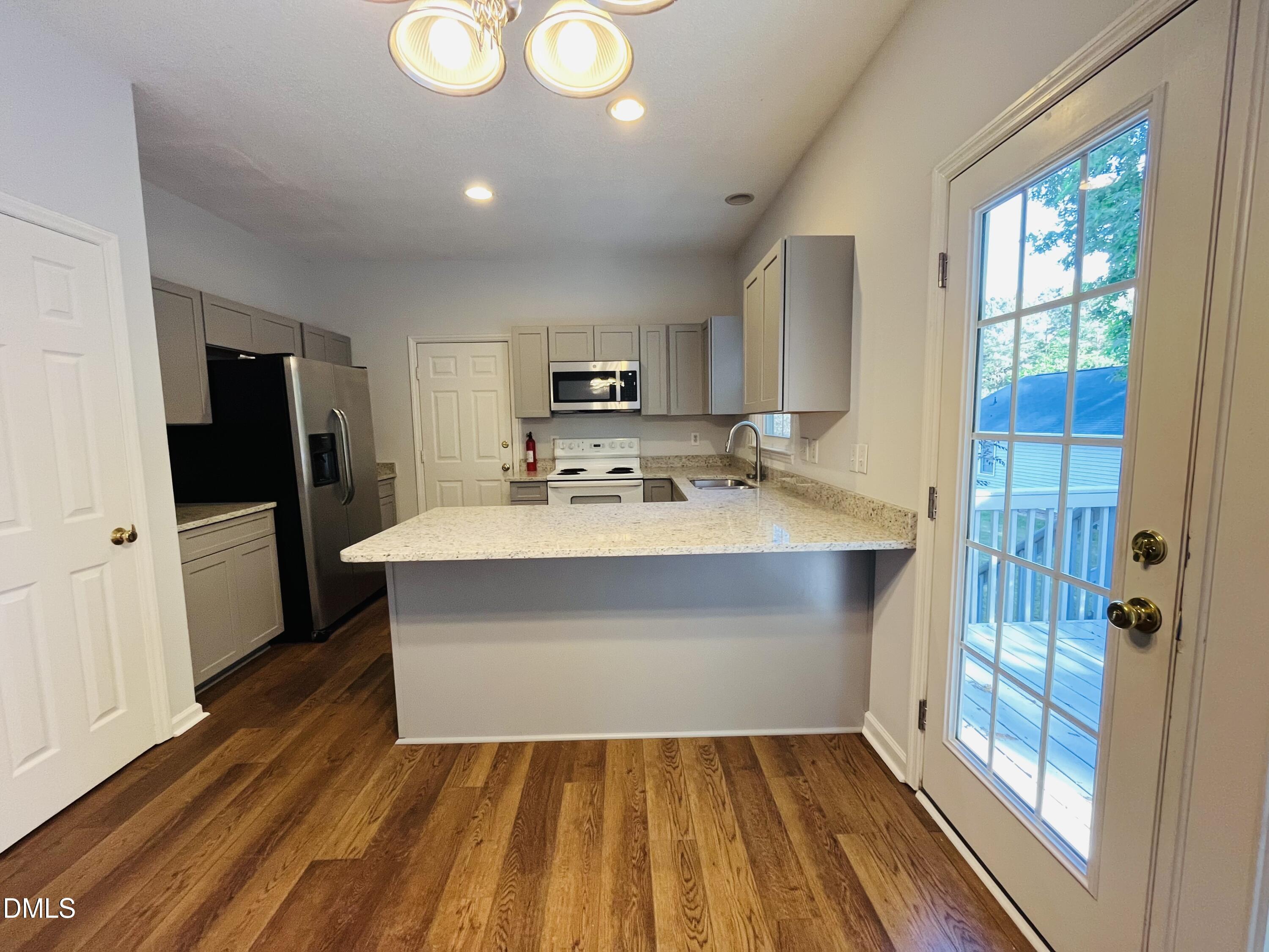 504 Quest Ridge Drive Fuquay-Varina, NC 27526 - Photo 5 of 15 IMG_8155
