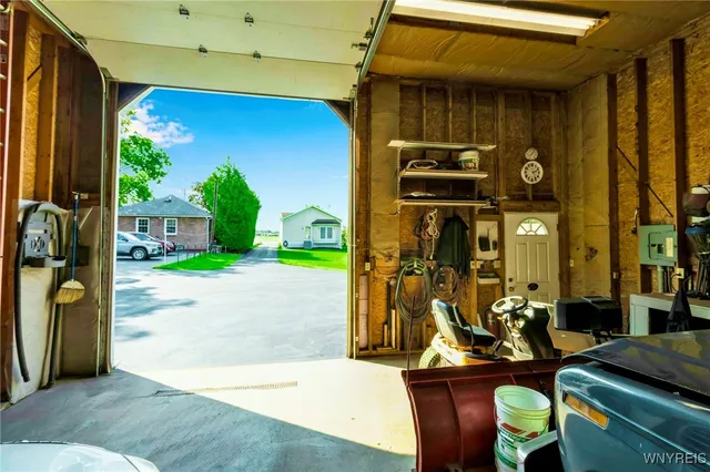 $900,000 | 3976 Southwestern Boulevard, Orchard Park, NY 14127