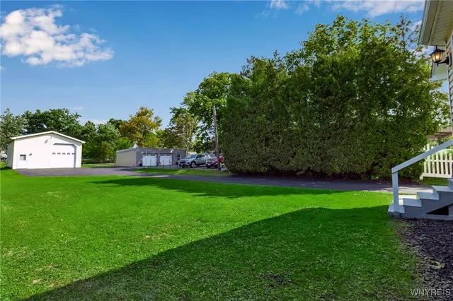 $900,000 | 3976 Southwestern Boulevard, Orchard Park, NY 14127