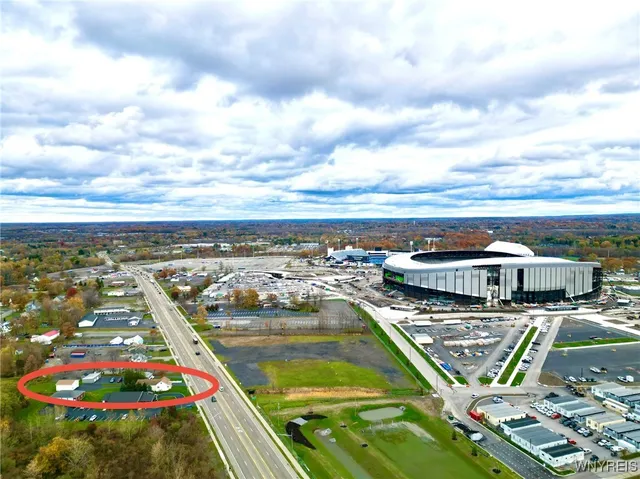 $900,000 | 3976 Southwestern Boulevard, Orchard Park, NY 14127