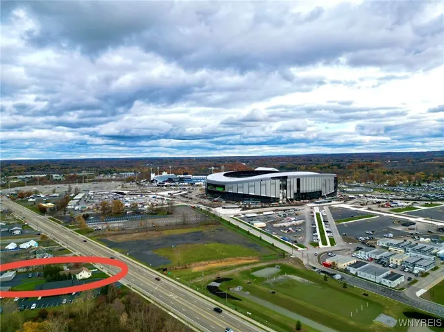 $900,000 | 3976 Southwestern Boulevard, Orchard Park, NY 14127