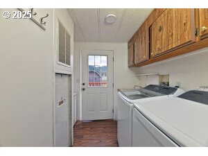 1330 Glenbrook Loop Road Riddle, OR 97469 - Photo 14 of 26