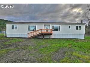 1330 Glenbrook Loop Road Riddle, OR 97469 - Photo 3 of 26