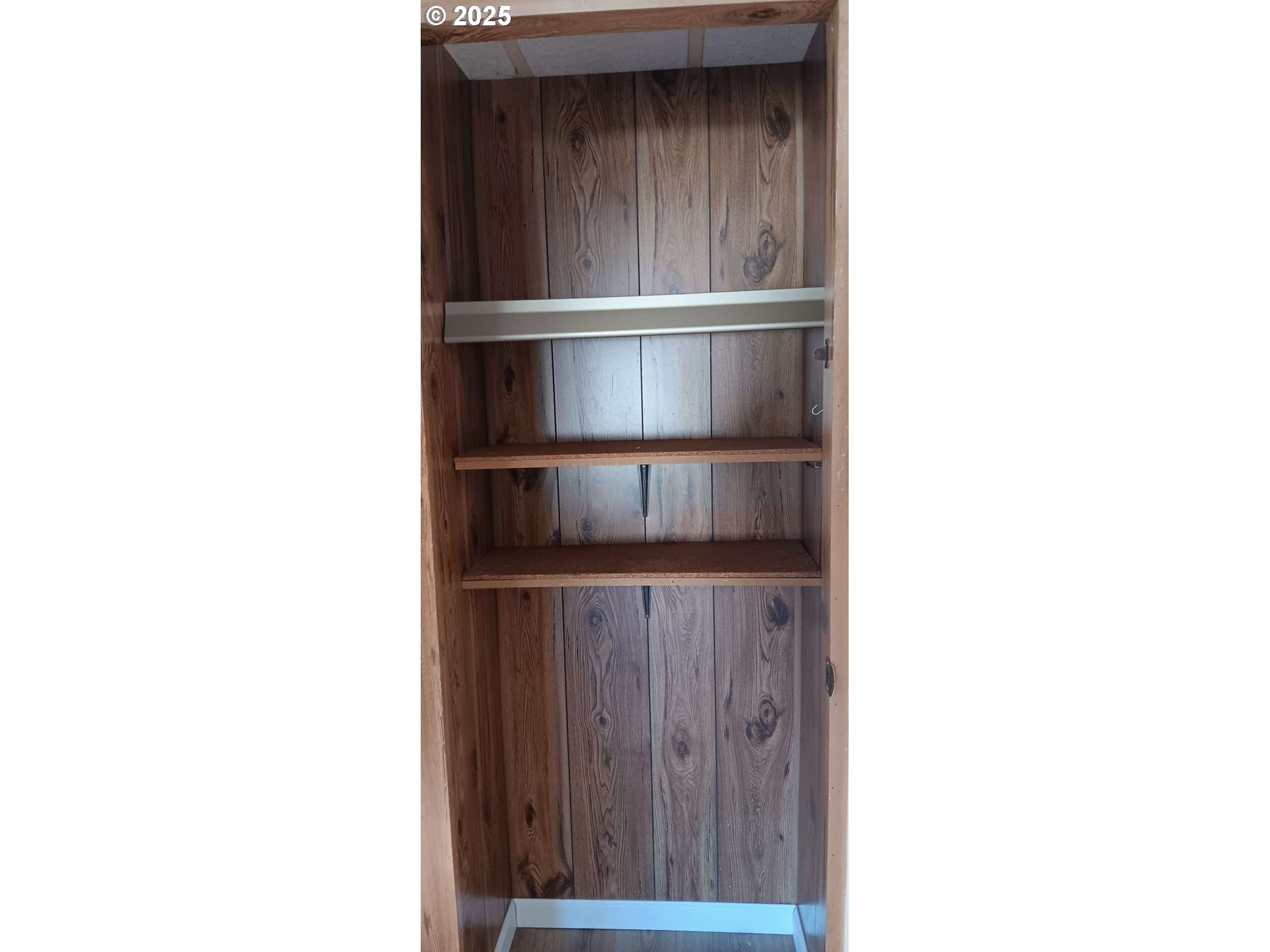 1330 Glenbrook Loop Road Riddle, OR 97469 - Photo 9 of 26