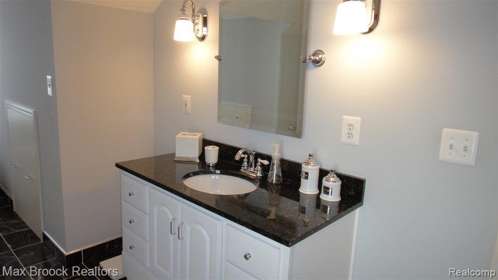 Another view of bathroom