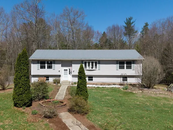 $525,000 | 2266 Old Turnpike Road, Oakham, MA 01068