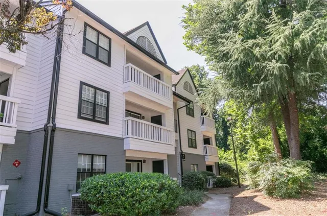 $1,268 | 100 Windmont Drive Northeast, Unit 513, Atlanta, GA 30329