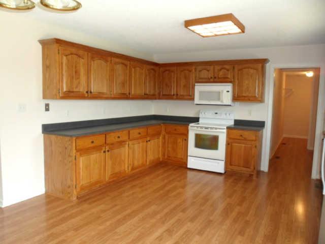 70 Mattox Road Lawrenceburg, TN 38464 - Photo 8 of 20 Kitchen