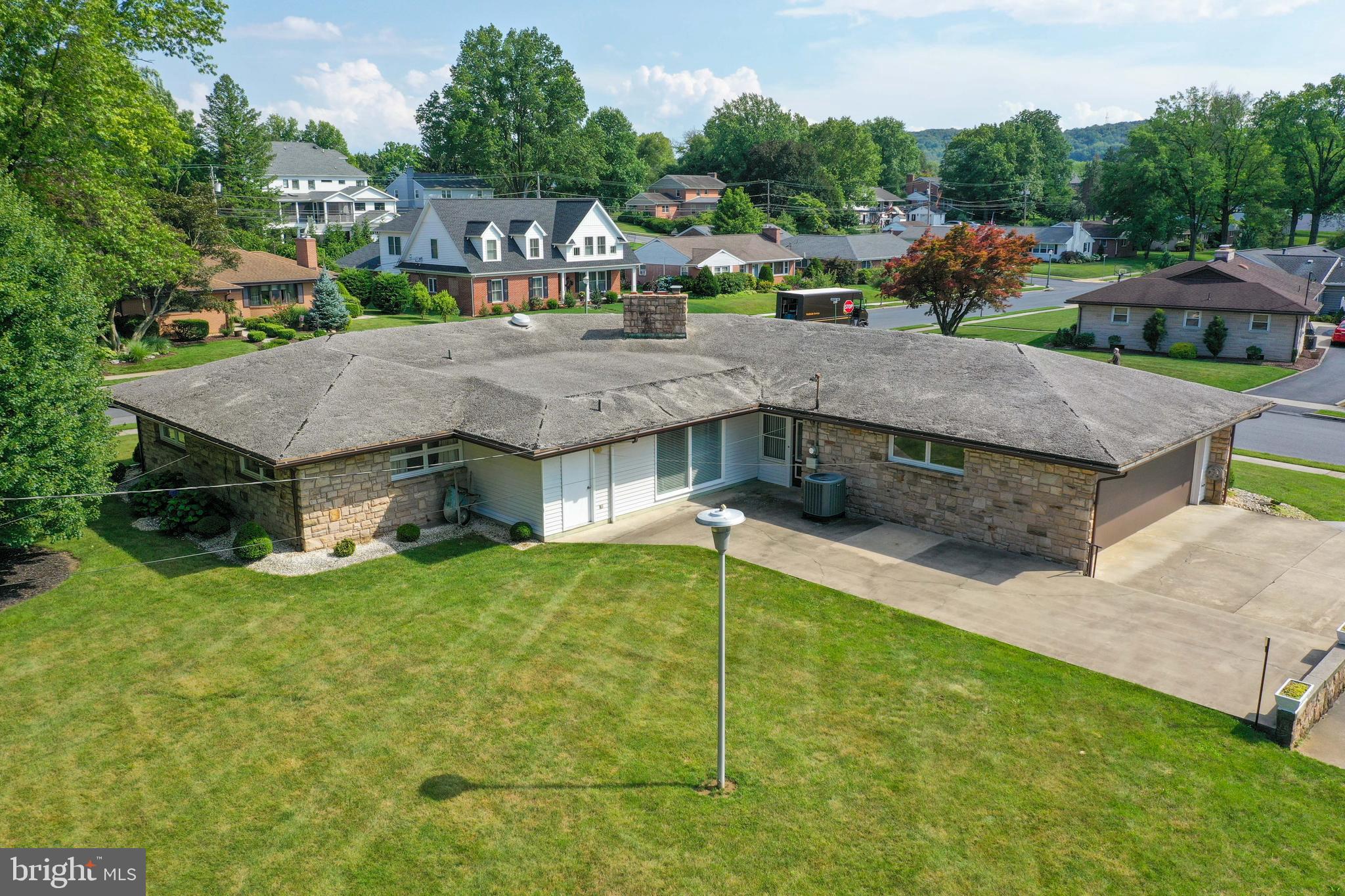 427 Maple Avenue Hershey, PA 17033 - Photo 2 of 44