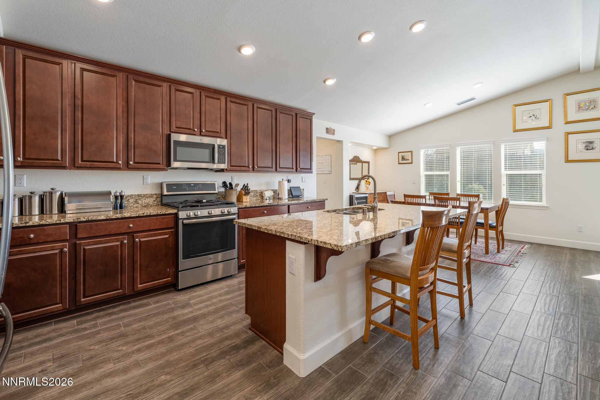 7021 Saddlehorn Road Carson City, NV 89701 - Photo 4 of 38 7021 saddlehorn-16