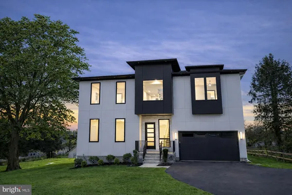 $12,000 | 2613 Beacon Hill Road, Alexandria, VA 22306