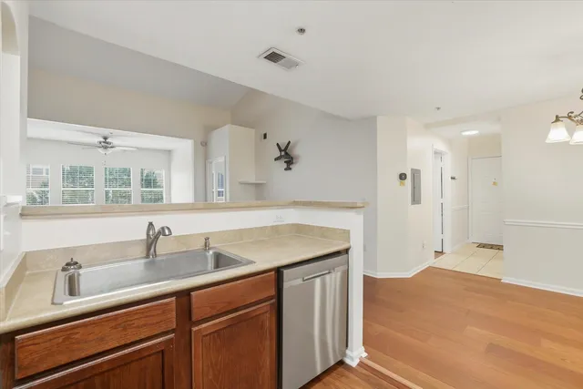 $170,000 | 2801 Chancellorsville Drive, Unit 1233, Tallahassee, FL 32312