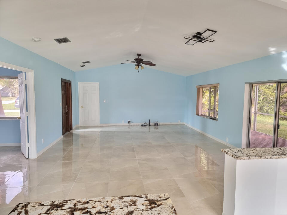 46 Vista Del Rio Boynton Beach, FL 33426 - Photo 11 of 19 11