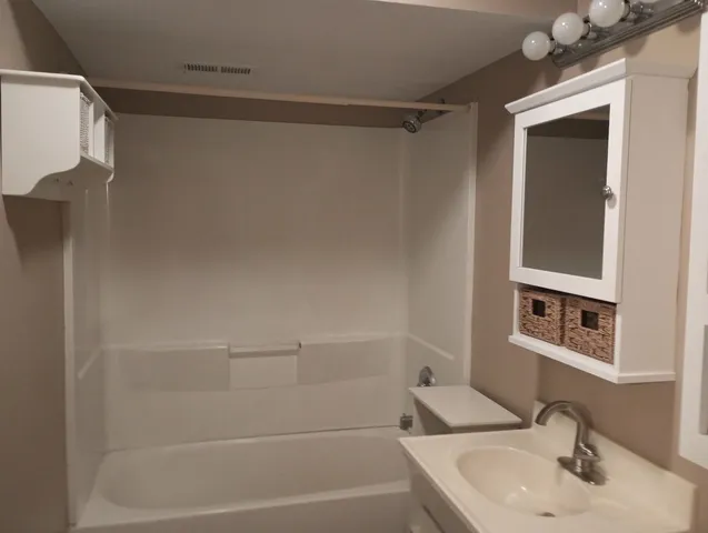 $1,550 | 905 Thomas Avenue, Unit GARDEN, Forest Park, IL 60130