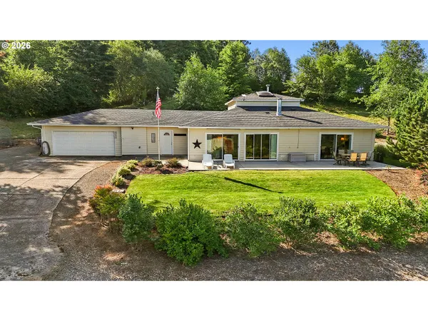 $799,900 | 8300 Northeast Quarry Road, La Center, WA 98629