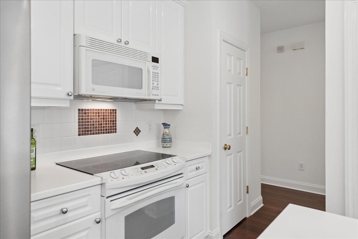 640 Springlake Drive Franklin, TN 37064 - Photo 12 of 36