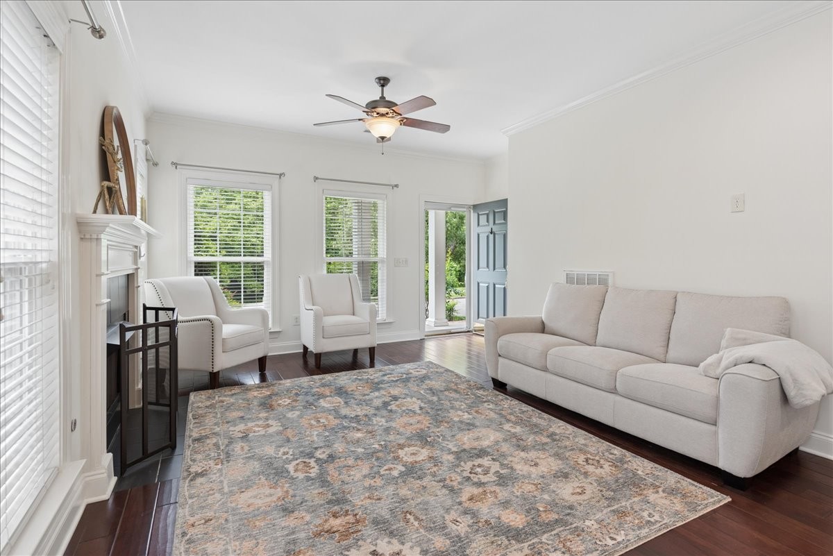 640 Springlake Drive Franklin, TN 37064 - Photo 6 of 36