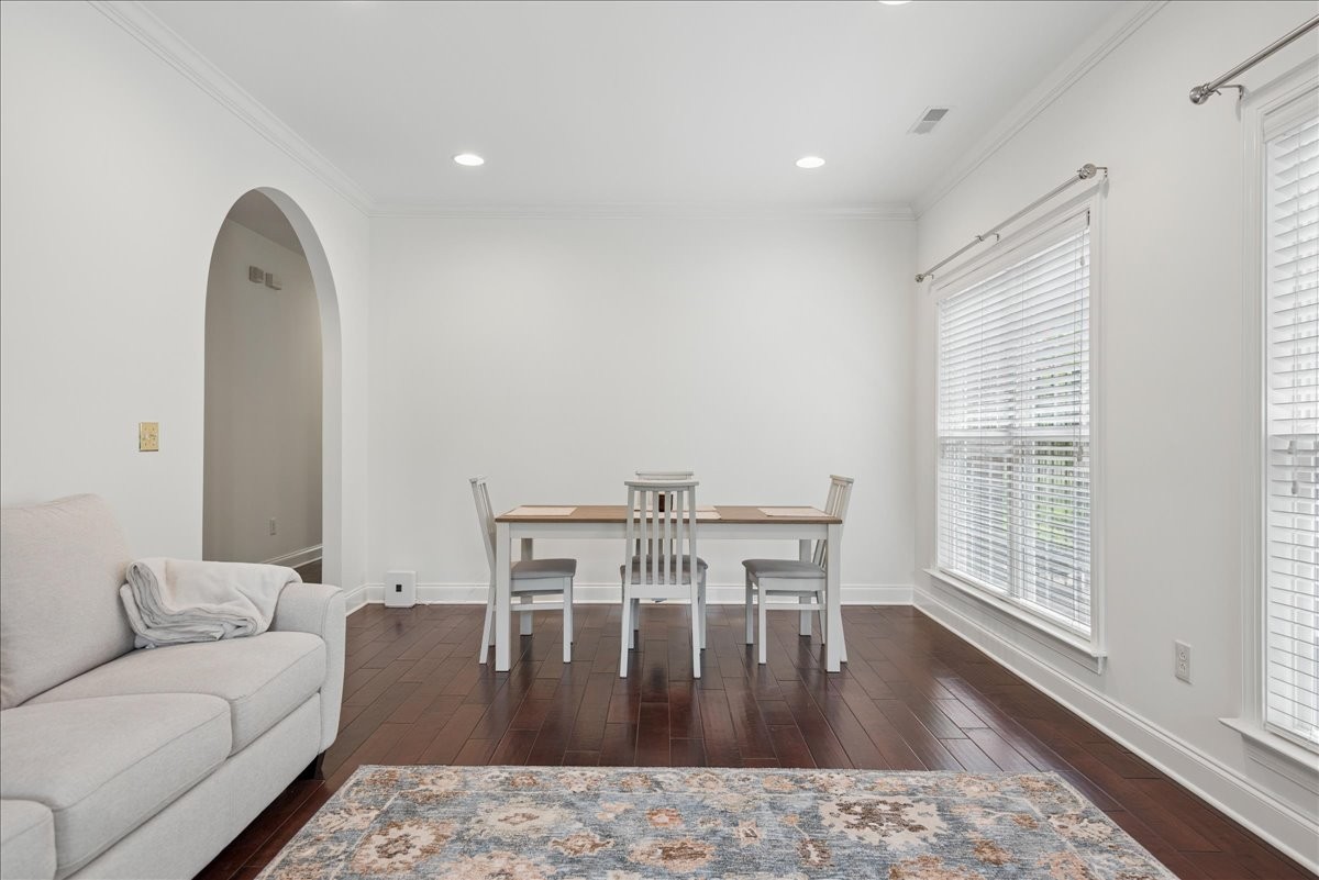 640 Springlake Drive Franklin, TN 37064 - Photo 8 of 36