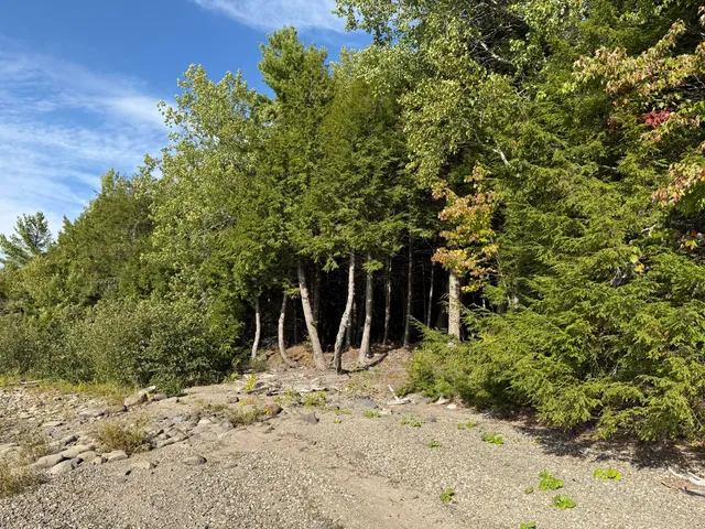 $220,000 | 104 Moose Trail Road, Ellsworth, ME 04605