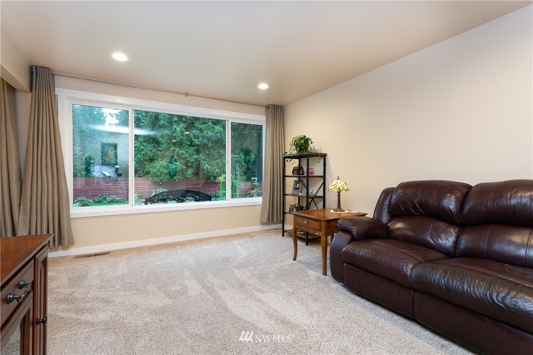 2563 Yew Street Road Bellingham, WA 98229 - Photo 17 of 31 Gallery Image 17