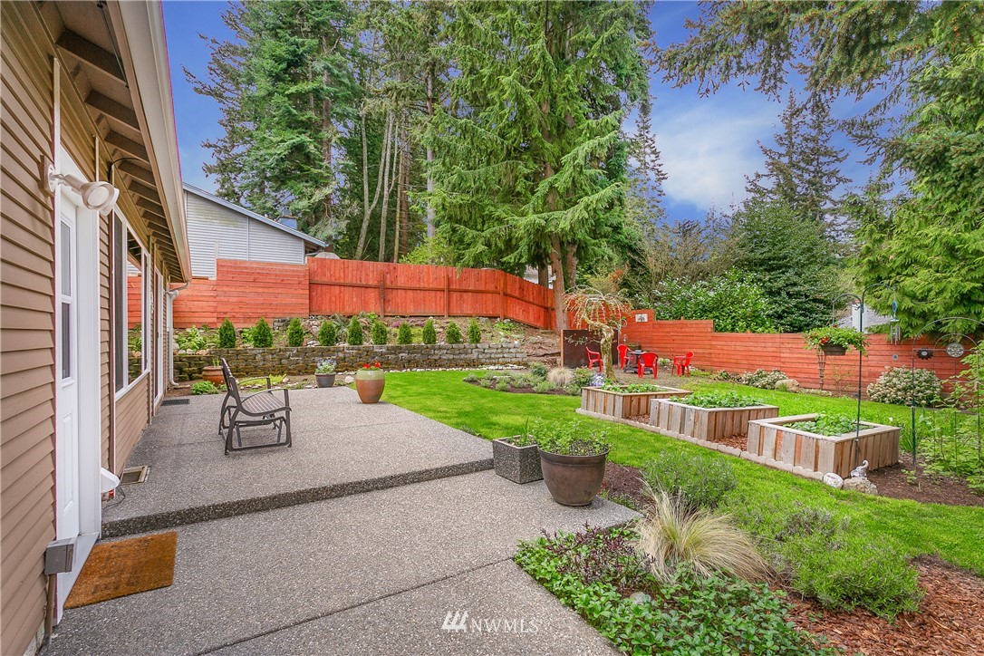 2563 Yew Street Road Bellingham, WA 98229 - Photo 3 of 31 Gallery Image 3