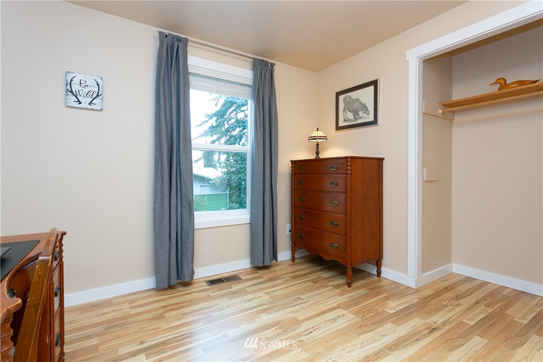 2563 Yew Street Road Bellingham, WA 98229 - Photo 24 of 31 Gallery Image 24