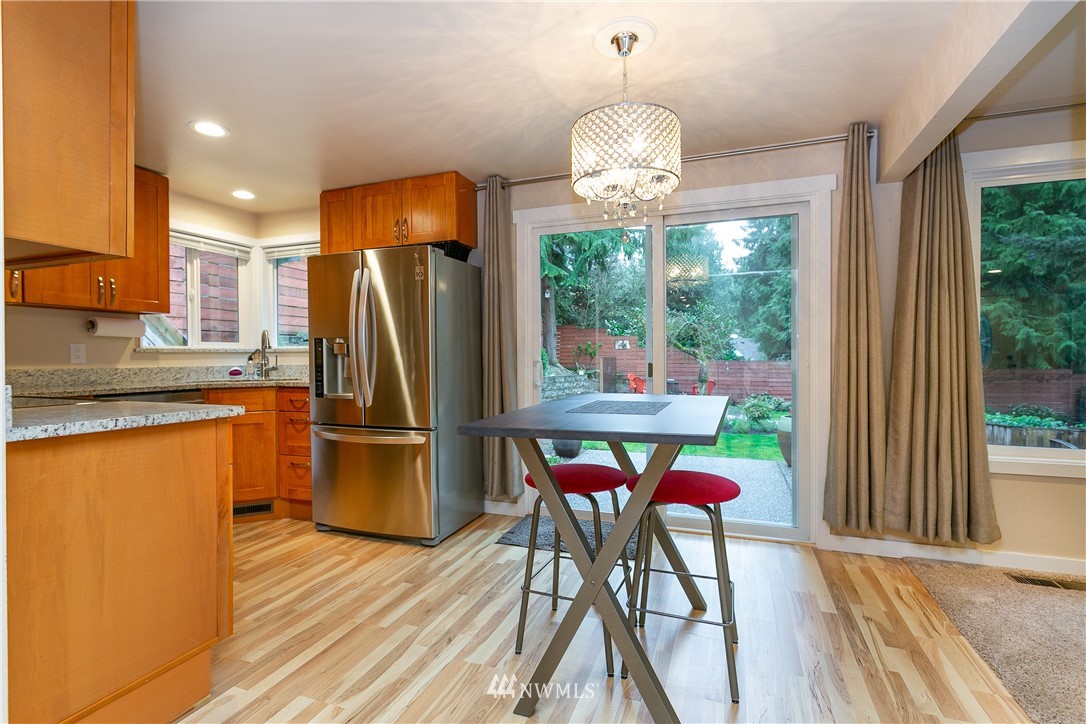 2563 Yew Street Road Bellingham, WA 98229 - Photo 10 of 31 Gallery Image 10