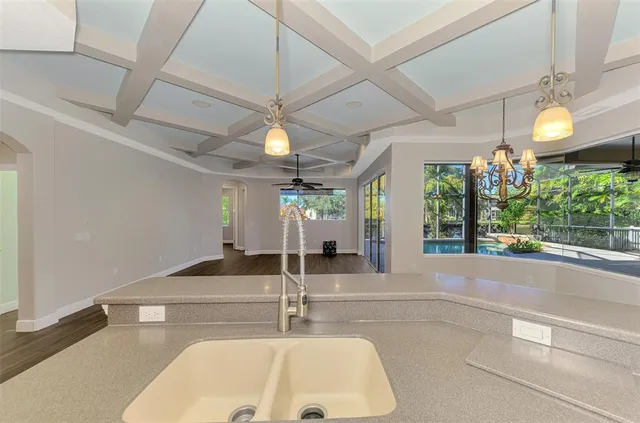 $939,000 | 6610 Coopers Hawk Court, Lakewood Ranch, FL 34202