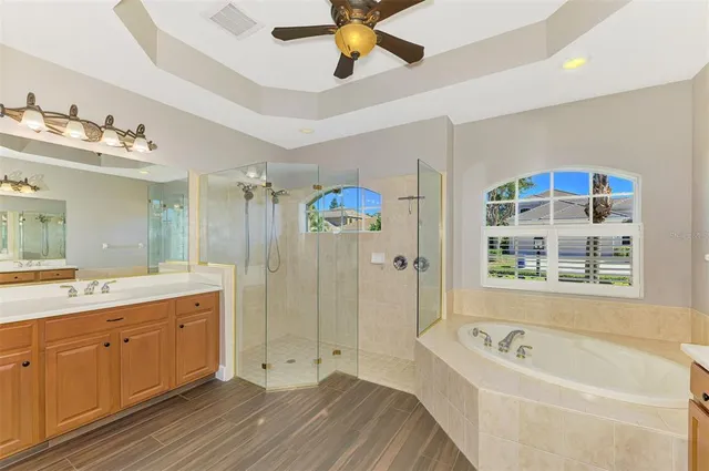 $939,000 | 6610 Coopers Hawk Court, Lakewood Ranch, FL 34202