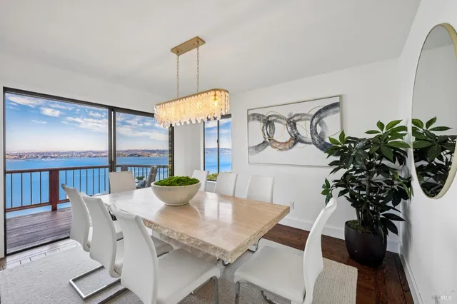 $3,250,000 | 2 Place Moulin, Tiburon, CA 94920