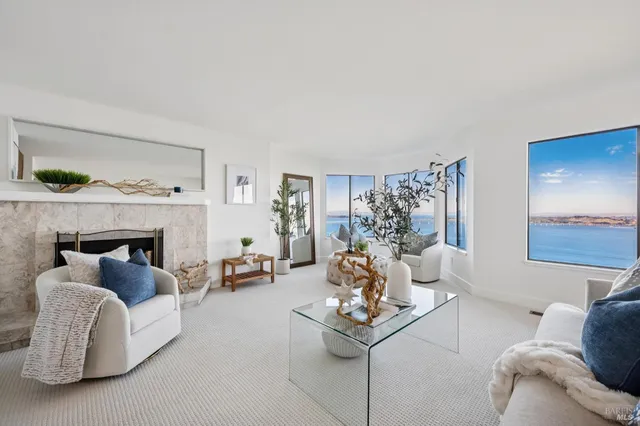 $3,250,000 | 2 Place Moulin, Tiburon, CA 94920
