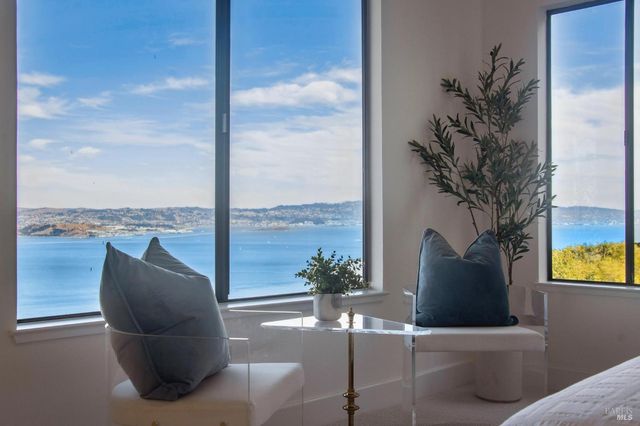 $3,250,000 | 2 Place Moulin, Tiburon, CA 94920