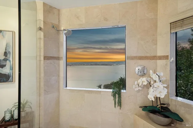 $3,250,000 | 2 Place Moulin, Tiburon, CA 94920