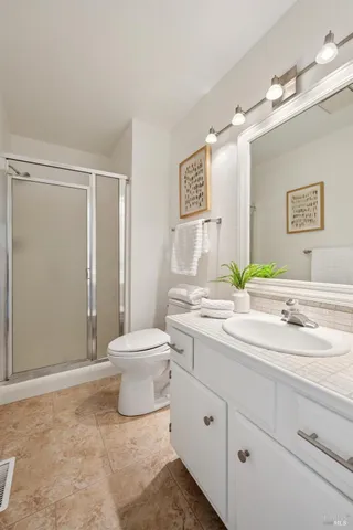 $3,250,000 | 2 Place Moulin, Tiburon, CA 94920