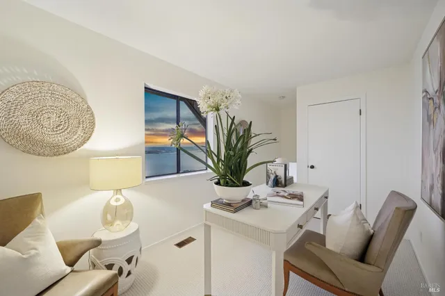 $3,250,000 | 2 Place Moulin, Tiburon, CA 94920