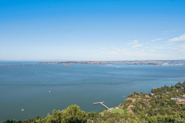 $3,250,000 | 2 Place Moulin, Tiburon, CA 94920