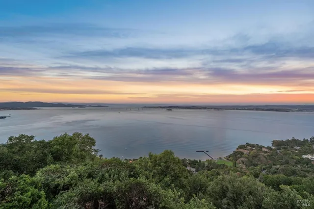 $3,250,000 | 2 Place Moulin, Tiburon, CA 94920