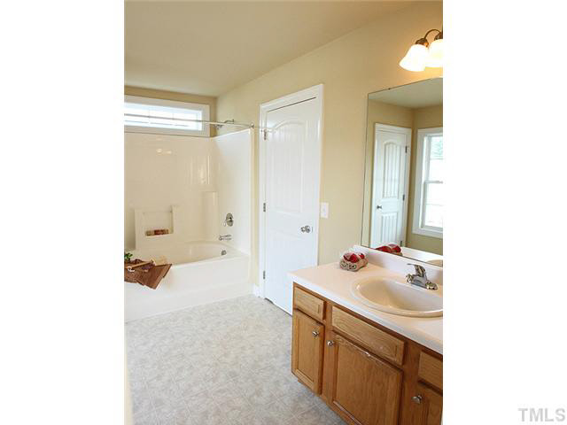 2846 Filbert Street Raleigh, NC 27610 - Photo 10 of 13 Gallery Image 10