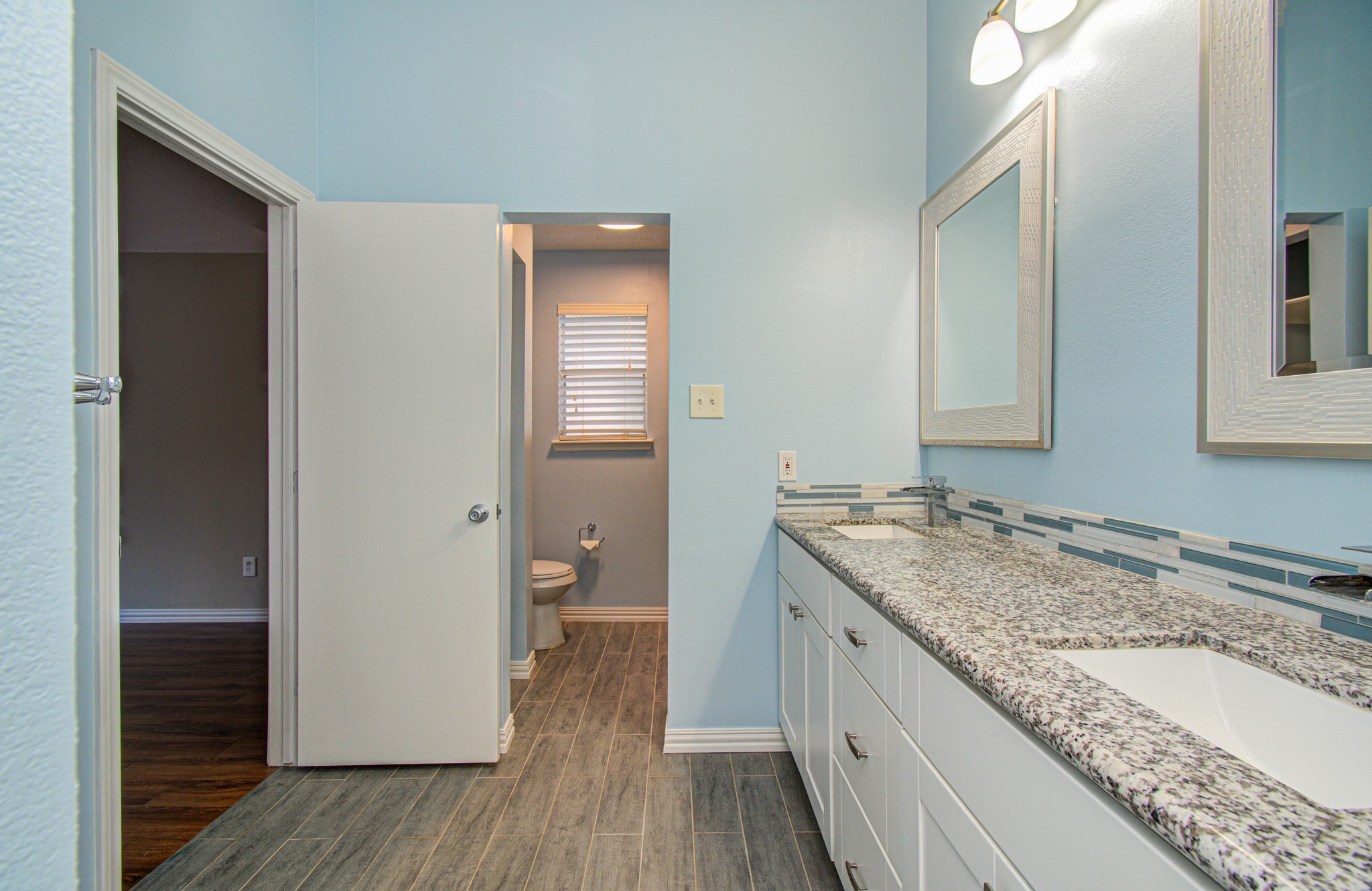 10546 Rippling Fields Drive Houston, TX 77064 - Photo 20 of 31 Primary bath has double sinks.