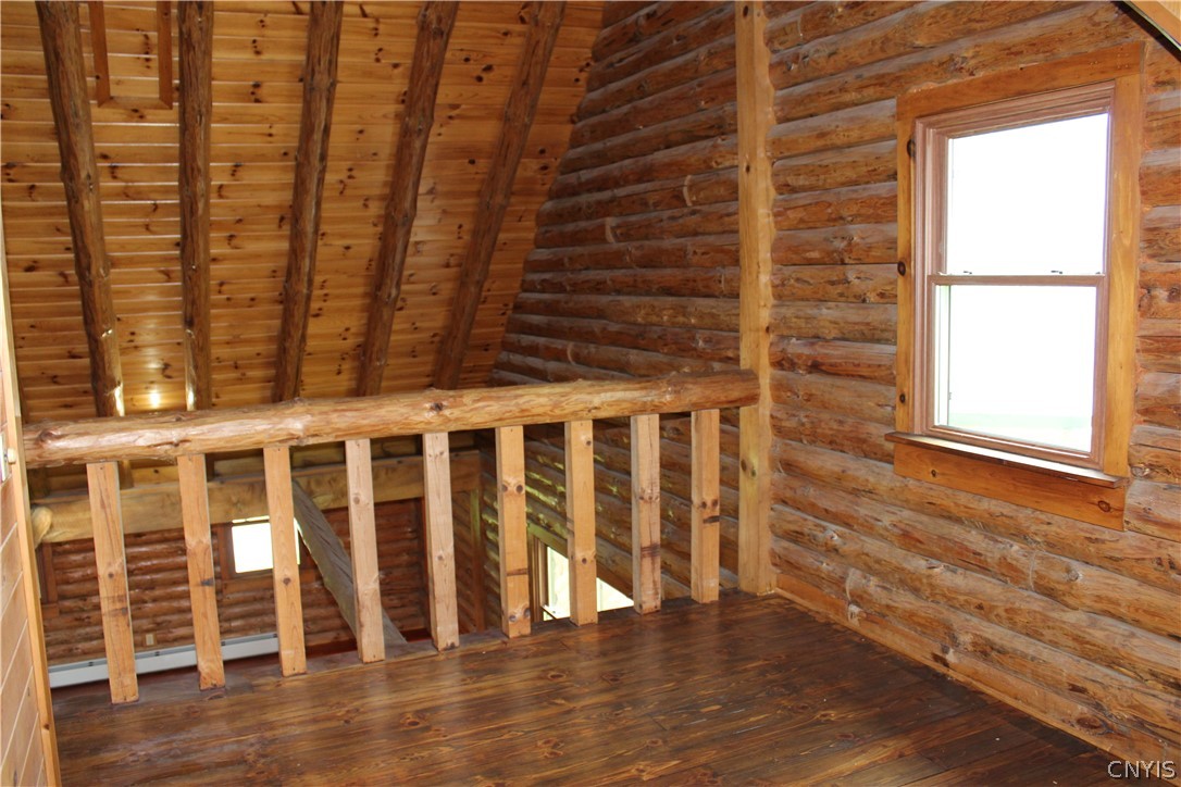 5503 Northrup Road Smithfield, NY 13408 - Photo 13 of 28 Private Loft