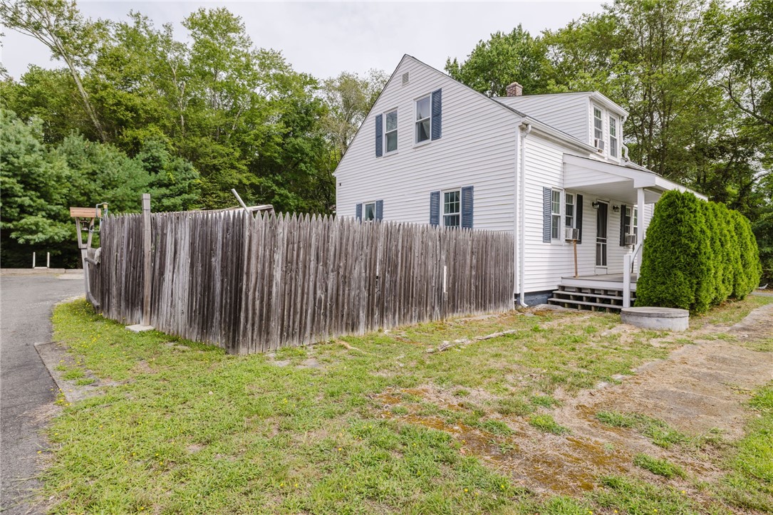 246 Winthrop Street Rehoboth, MA 02769 - Photo 3 of 47